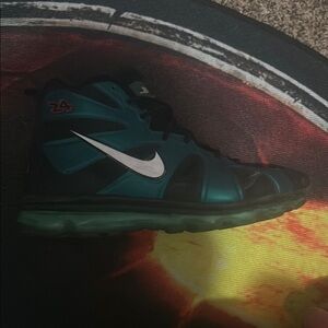 Ken Griffey Junior size 9 throwback Nike Teal and Black High-Top Sneakers